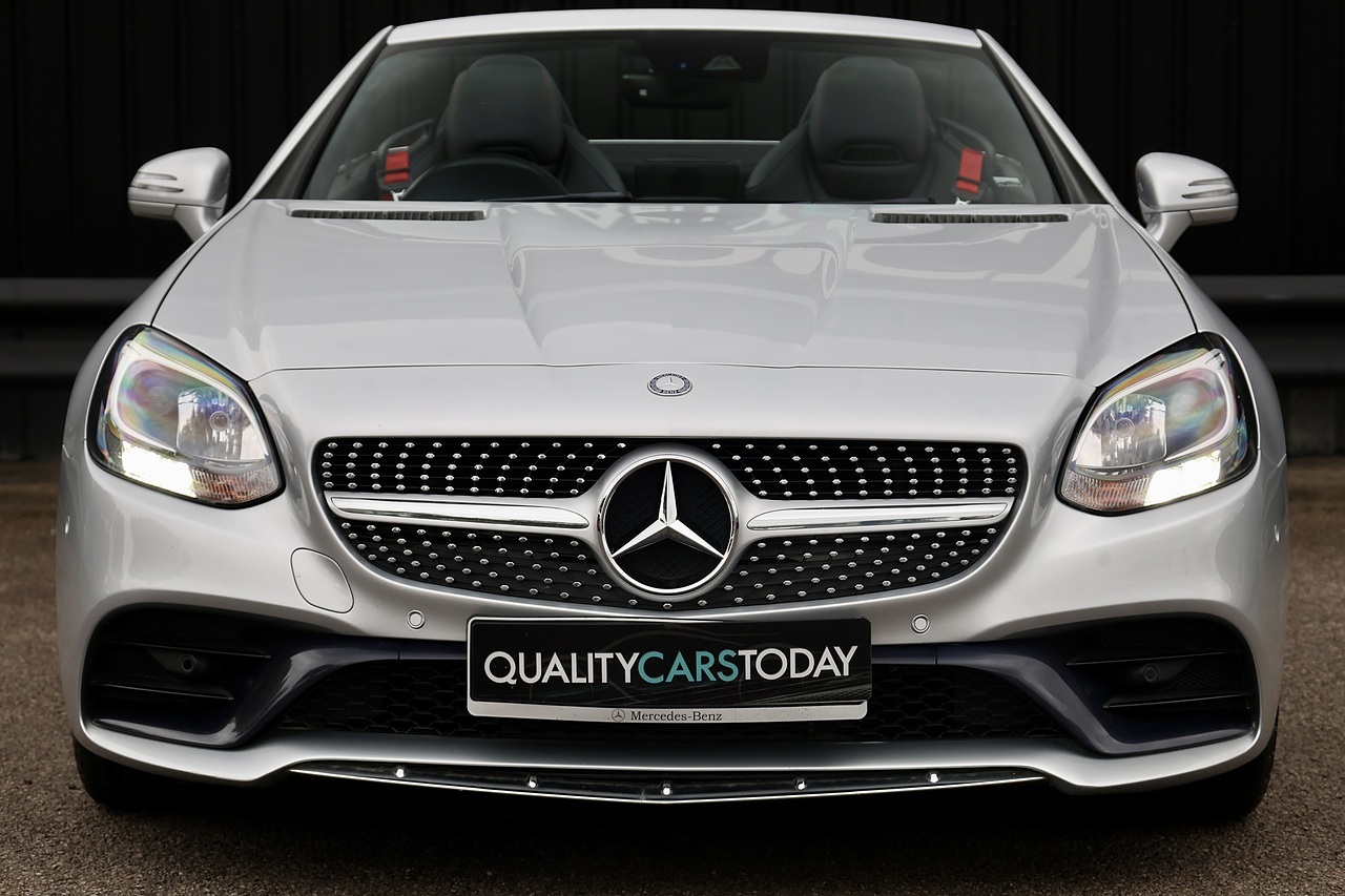Mercedes-Benz SLC 250d AMG Line 2 Former Keepers + Full Service History + Pano Roof + AirScarf + AirGuide - Large 3
