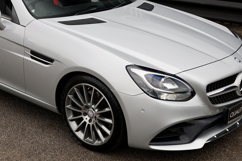 Mercedes-Benz SLC 250d AMG Line 2 Former Keepers + Full Service History + Pano Roof + AirScarf + AirGuide Image 23