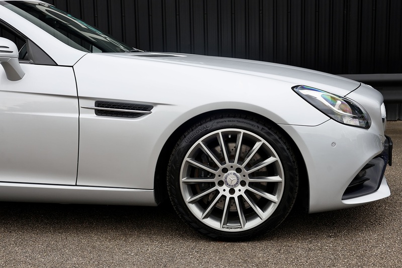 Mercedes-Benz SLC 250d AMG Line 2 Former Keepers + Full Service History + Pano Roof + AirScarf + AirGuide Image 22