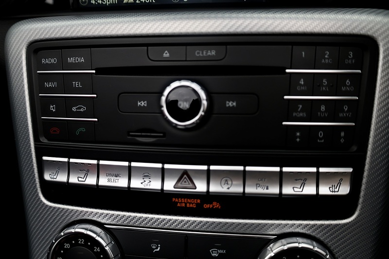 Mercedes-Benz SLC 250d AMG Line 2 Former Keepers + Full Service History + Pano Roof + AirScarf + AirGuide Image 33