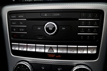 Mercedes-Benz SLC 250d AMG Line 2 Former Keepers + Full Service History + Pano Roof + AirScarf + AirGuide - Thumb 33
