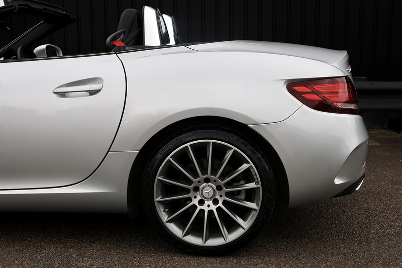 Mercedes-Benz SLC 250d AMG Line 2 Former Keepers + Full Service History + Pano Roof + AirScarf + AirGuide Image 26
