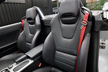 Mercedes-Benz SLC 250d AMG Line 2 Former Keepers + Full Service History + Pano Roof + AirScarf + AirGuide - Thumb 16