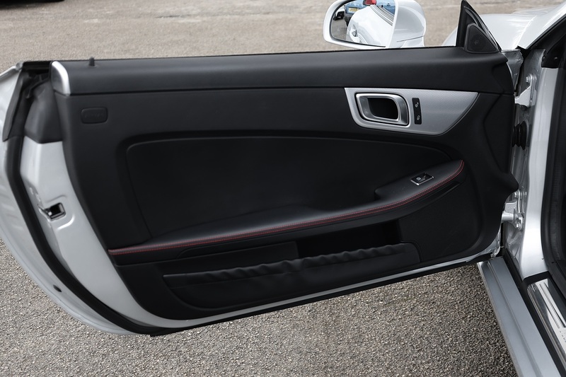 Mercedes-Benz SLC 250d AMG Line 2 Former Keepers + Full Service History + Pano Roof + AirScarf + AirGuide Image 40