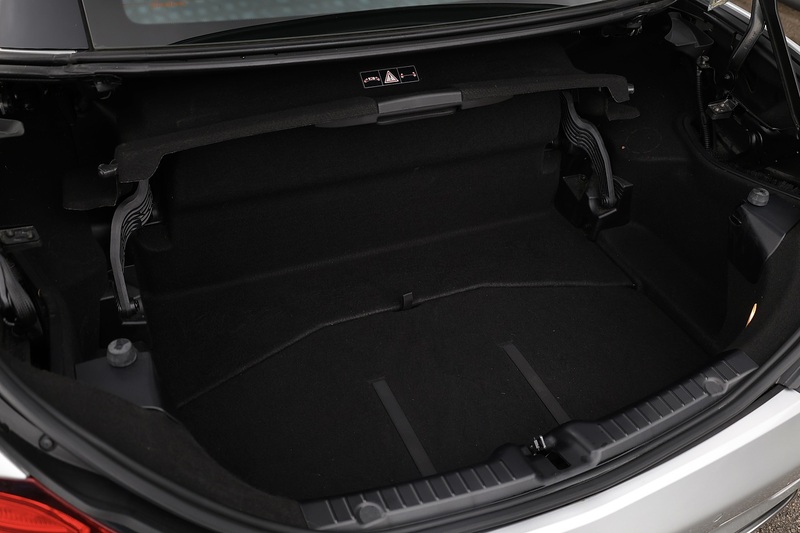Mercedes-Benz SLC 250d AMG Line 2 Former Keepers + Full Service History + Pano Roof + AirScarf + AirGuide Image 41