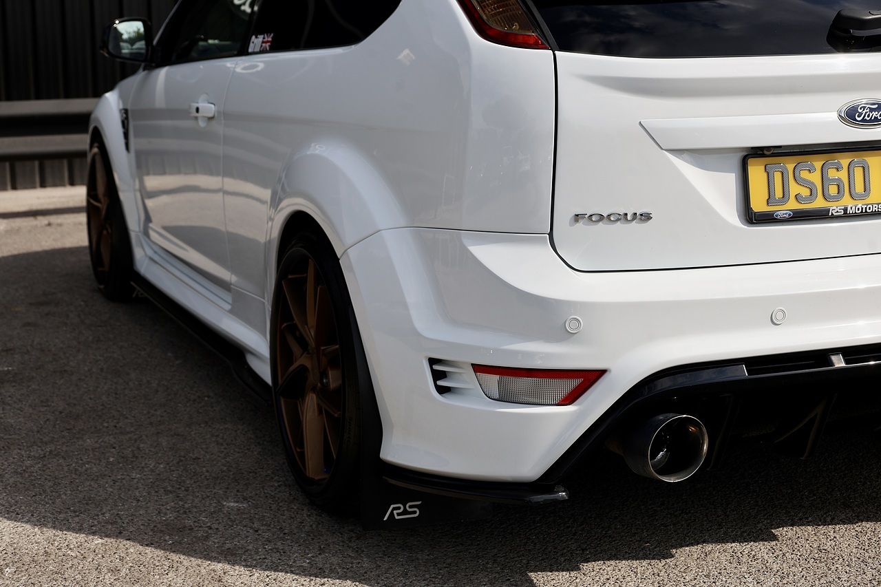Ford Focus RS 1 Former Keeper + Lux Pack 2 + CP420 + Show Standard - Large 40