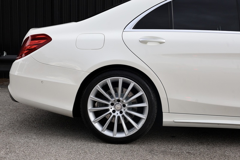 Mercedes-Benz S350d AMG Line Full Mercedes Main Dealer Service History Image 20