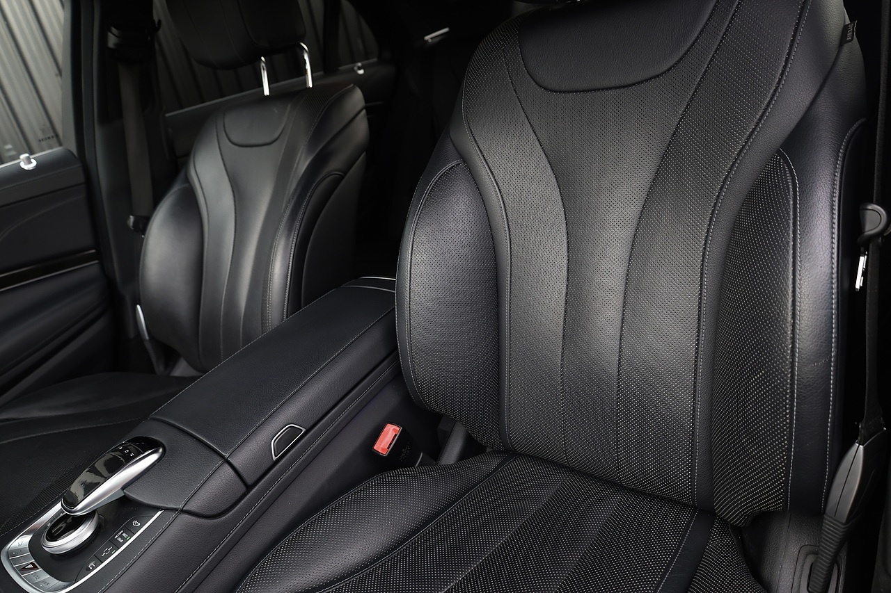 Mercedes-Benz S350d AMG Line Full Mercedes Main Dealer Service History - Large 9
