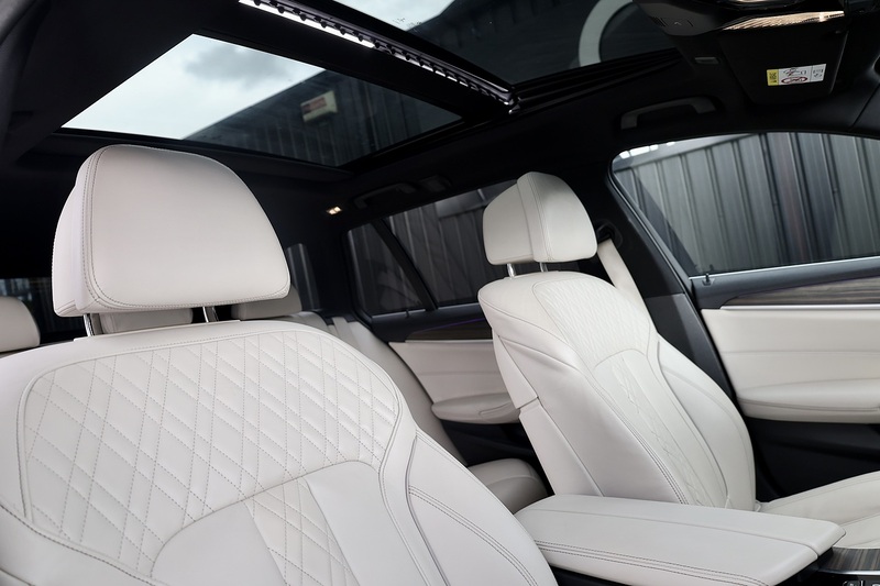 BMW 540i M Sport Touring 1 Former Keeper + £16,000 Cost Options Image 6