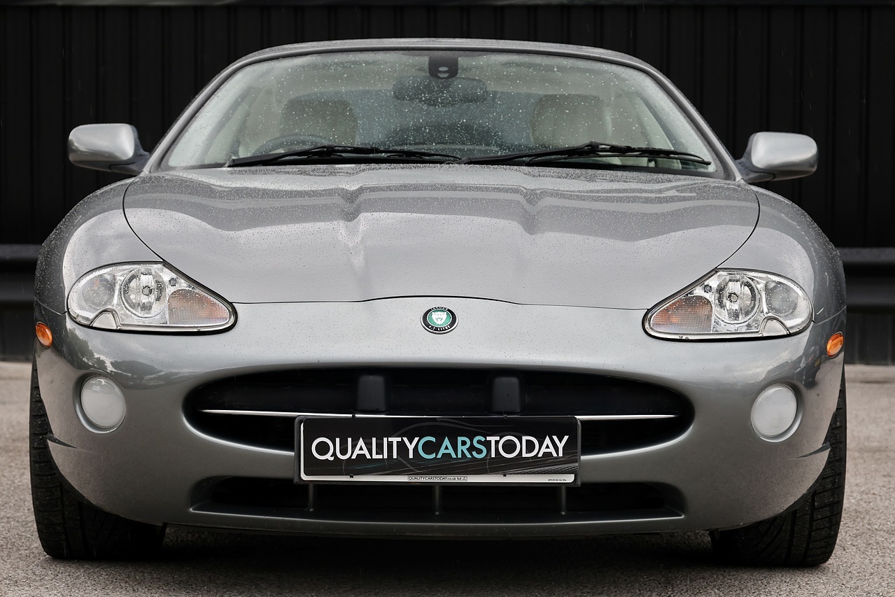 Jaguar XK8 4.2 V8 Coupe + Final Facelift + Rare Specification - Large 3