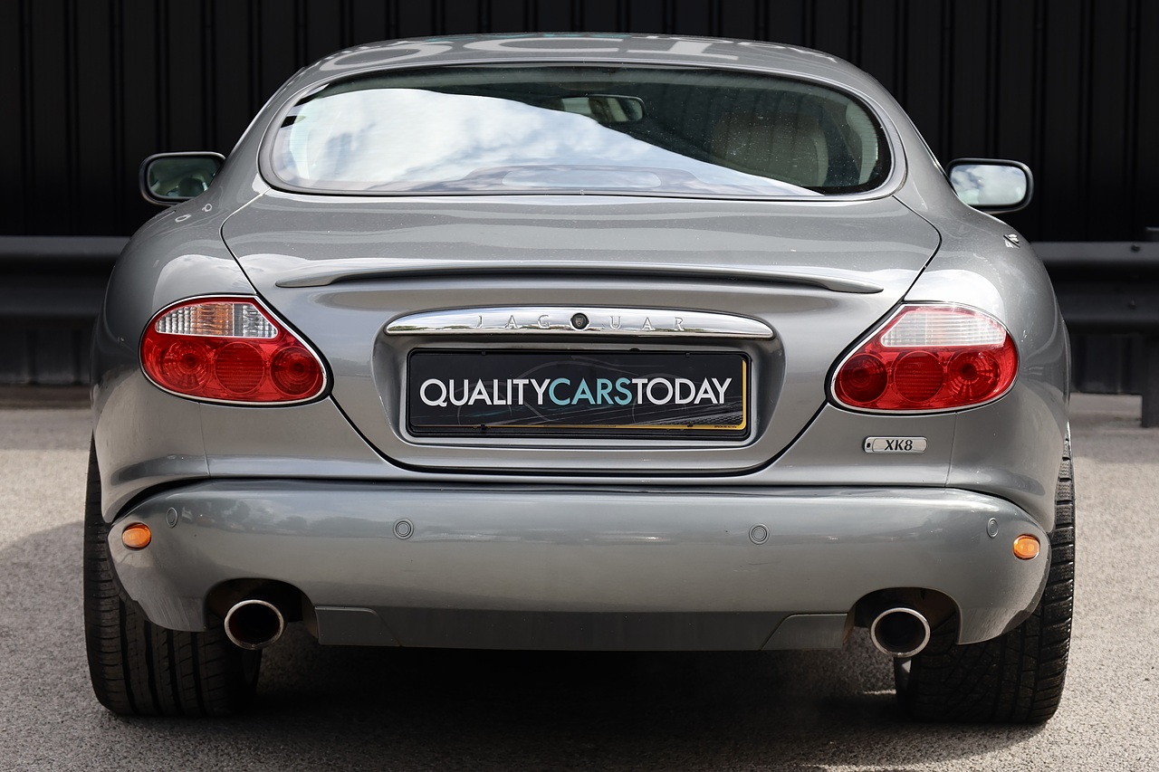 Jaguar XK8 4.2 V8 Coupe + Final Facelift + Rare Specification - Large 4