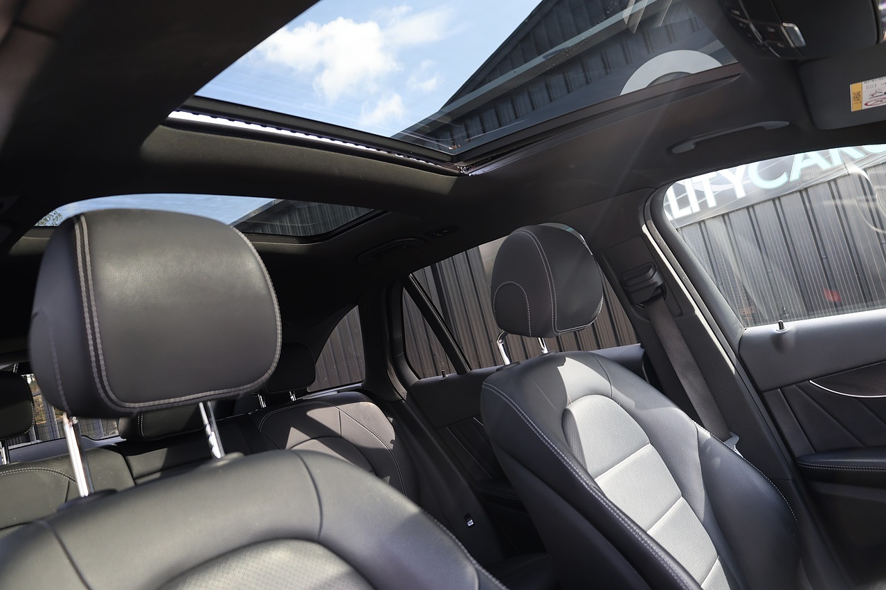 Mercedes-Benz GLC 250d AMG Line Premium 1 Former Keeper + FMBSH + Pano Roof + 360 Cameras - Large 10