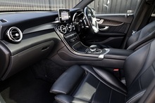 Mercedes-Benz GLC 250d AMG Line Premium 1 Former Keeper + FMBSH + Pano Roof + 360 Cameras - Thumb 2