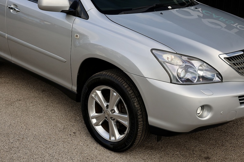 Lexus RX 400h Executive Limited Edition 2 Former Keepers + 16 Lexus Main Dealer Services + Sunroof + Rear Screens Image 21
