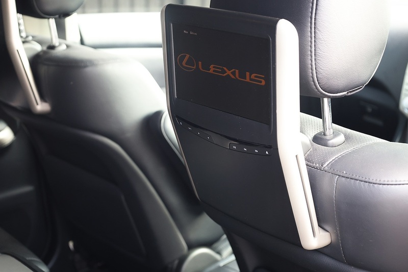 Lexus RX 400h Executive Limited Edition 2 Former Keepers + 16 Lexus Main Dealer Services + Sunroof + Rear Screens Image 9