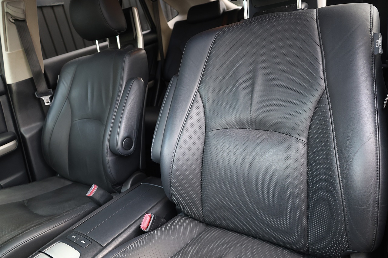 Lexus RX 400h Executive Limited Edition 2 Former Keepers + 16 Lexus Main Dealer Services + Sunroof + Rear Screens - Large 38