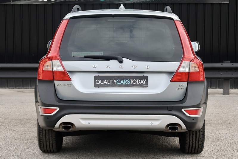 Volvo XC70 D5 SE Premium 2 Former Keepers + 15 Services inc.Timing Belt Image 4