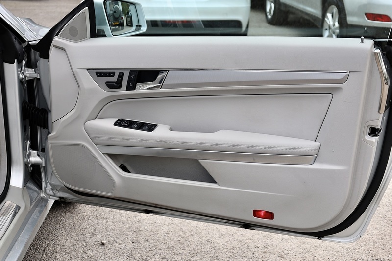 Mercedes-Benz E350 CDI Coupe SE 1 Former Keeper + 14 Mercedes Main Dealer Services Image 20