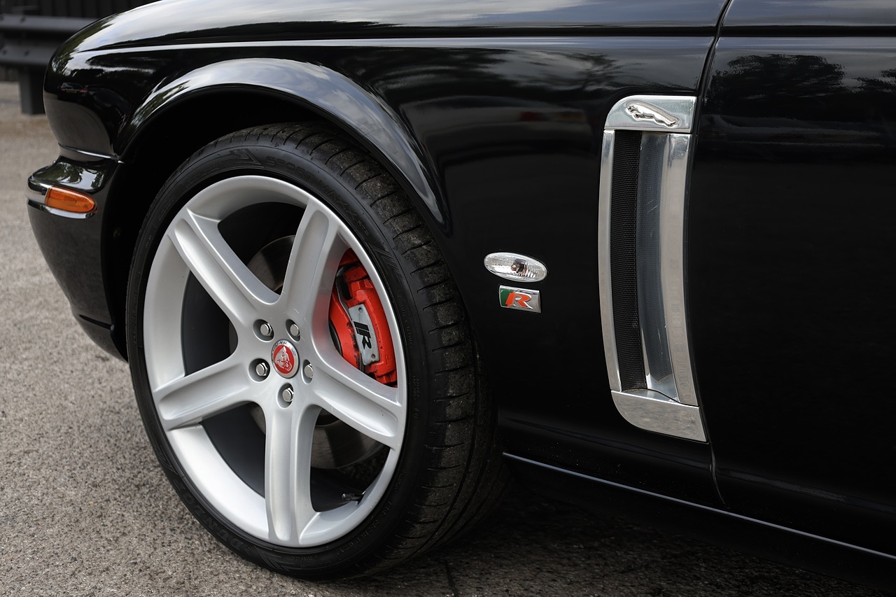 Jaguar XJR Portfolio 1 of 100 UK Cars + Very Special - Large 10