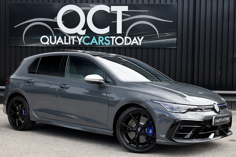 Volkswagen Golf R 255 miles from new + Pano Roof + VAT Qualifying Image 0