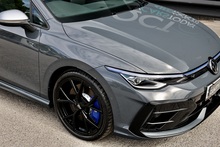Volkswagen Golf R 255 miles from new + Pano Roof + VAT Qualifying - Thumb 22