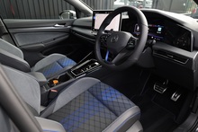 Volkswagen Golf R 255 miles from new + Pano Roof + VAT Qualifying - Thumb 6