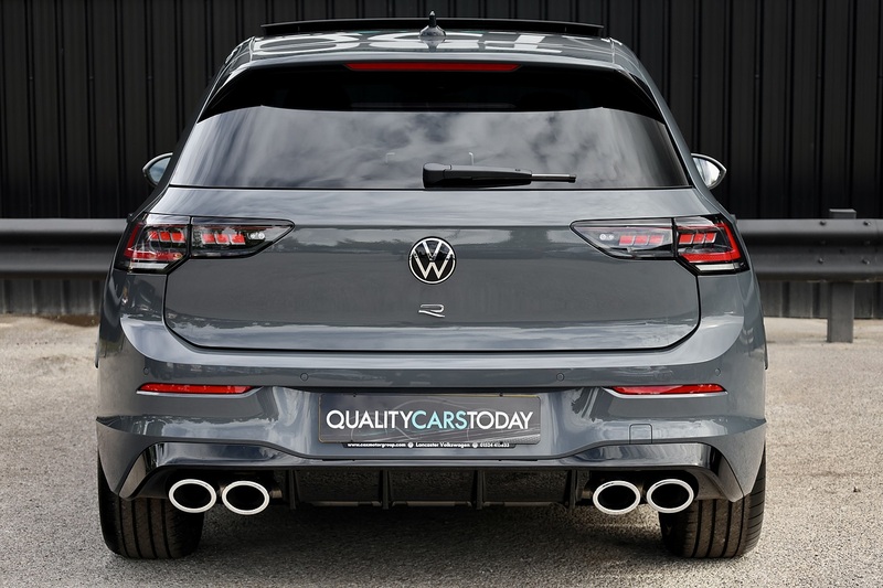 Volkswagen Golf R 255 miles from new + Pano Roof + VAT Qualifying Image 4