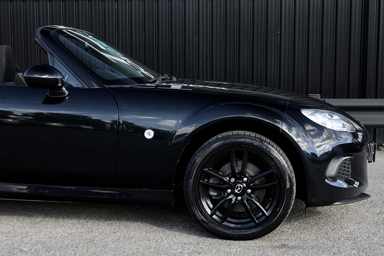 Mazda MX-5 Roadster Just 24k Miles + Folding Hardtop - Large 25