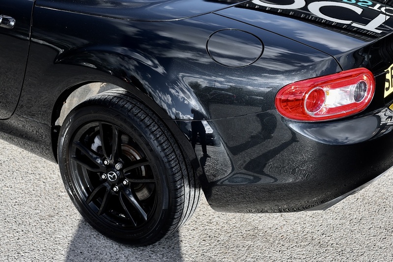 Mazda MX-5 Roadster Just 24k Miles + Folding Hardtop Image 31