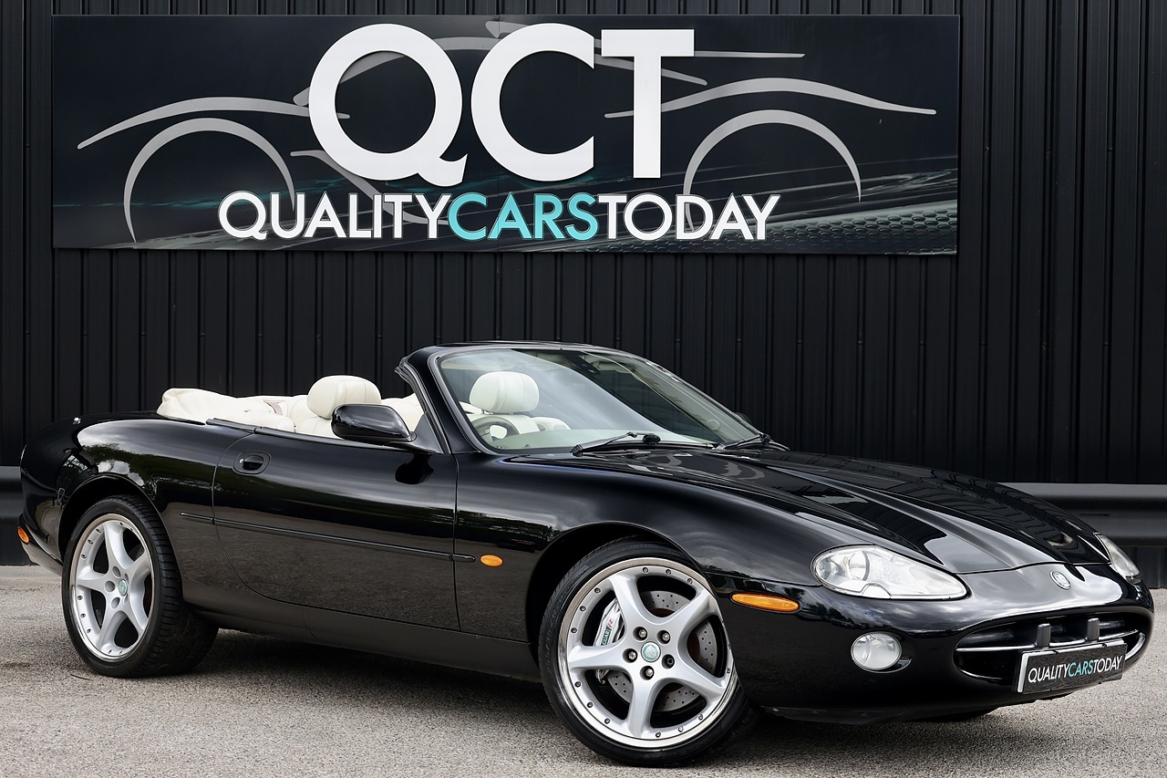 Jaguar XK8 Convertible XK8 Convertible 4.2 2dr Convertible Automatic Petrol - Large 0