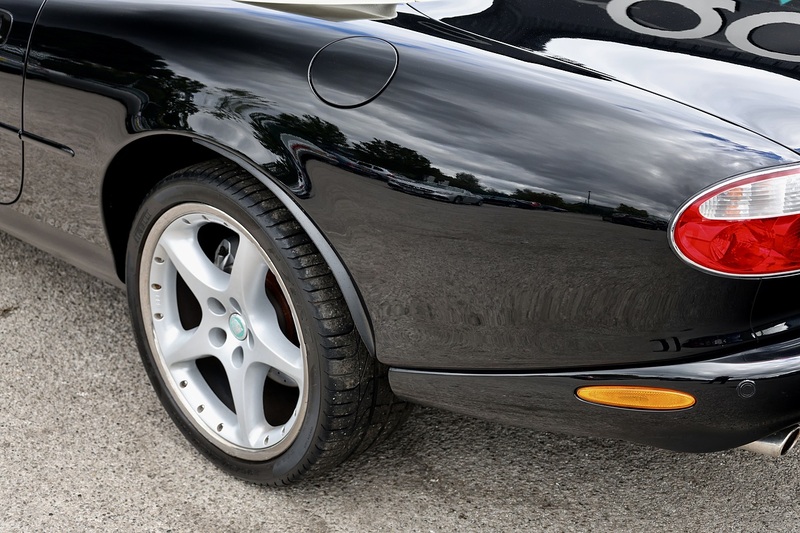 Jaguar XK8 Convertible XK8 Convertible 4.2 2dr Convertible Automatic Petrol Image 30
