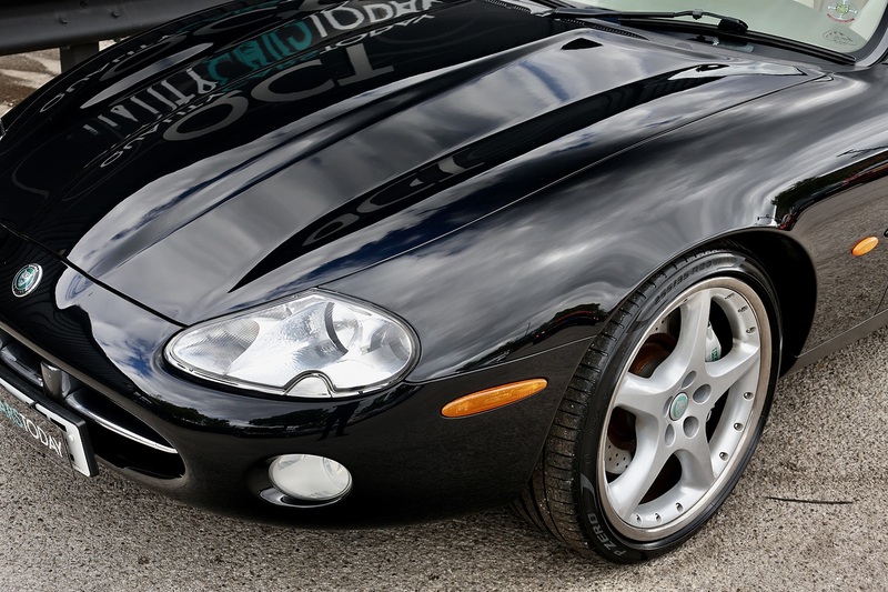 Jaguar XK8 Convertible XK8 Convertible 4.2 2dr Convertible Automatic Petrol Image 27