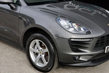 Porsche Macan 1 Lady Owner + £9,500 Cost Options + Beautiful Condition - Thumb 27