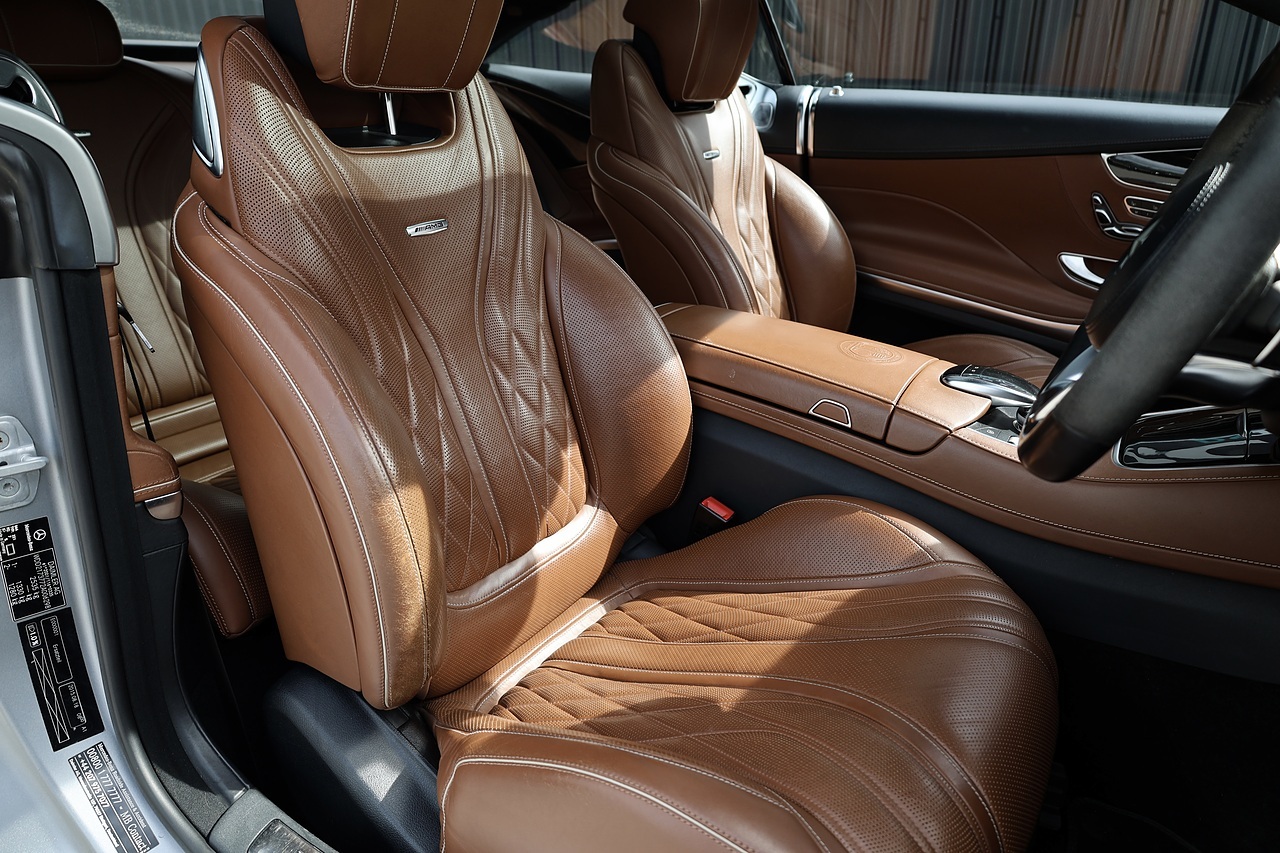 Mercedes-Benz S63 AMG Coupe 1 Former Keeper + MB Extended Warranty + Huge Spec - Large 29