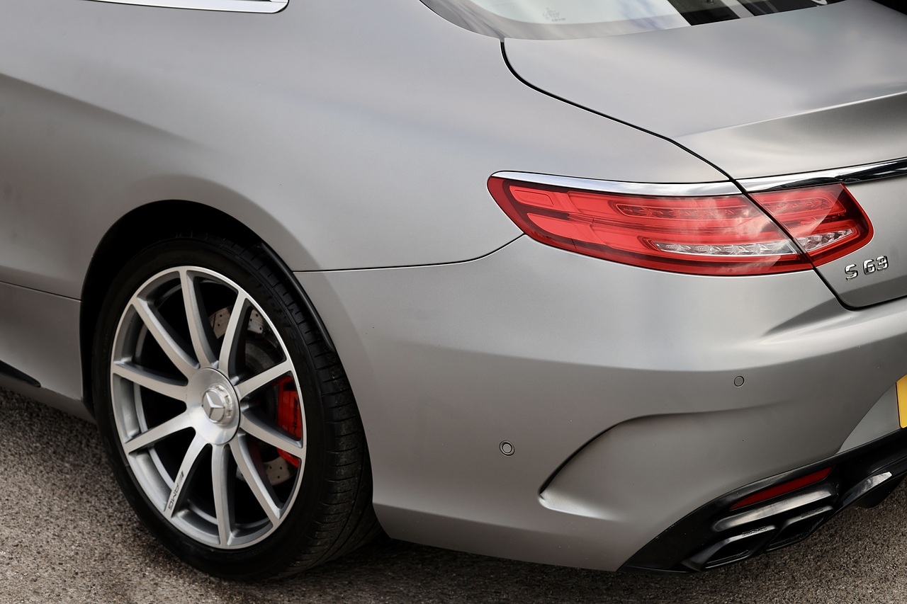 Mercedes-Benz S63 AMG Coupe 1 Former Keeper + MB Extended Warranty + Huge Spec - Large 41