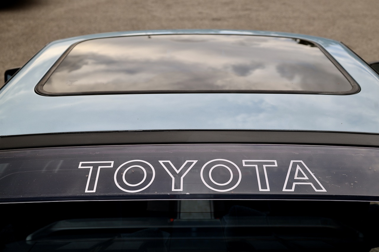 Toyota Mr2 UK Supplied + 3 Former Keepers + Exceptional Condition - Large 20