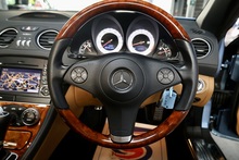 Mercedes-Benz SL 350 SL 350 Convertible 3.5 Automatic Petrol - Thumb 14