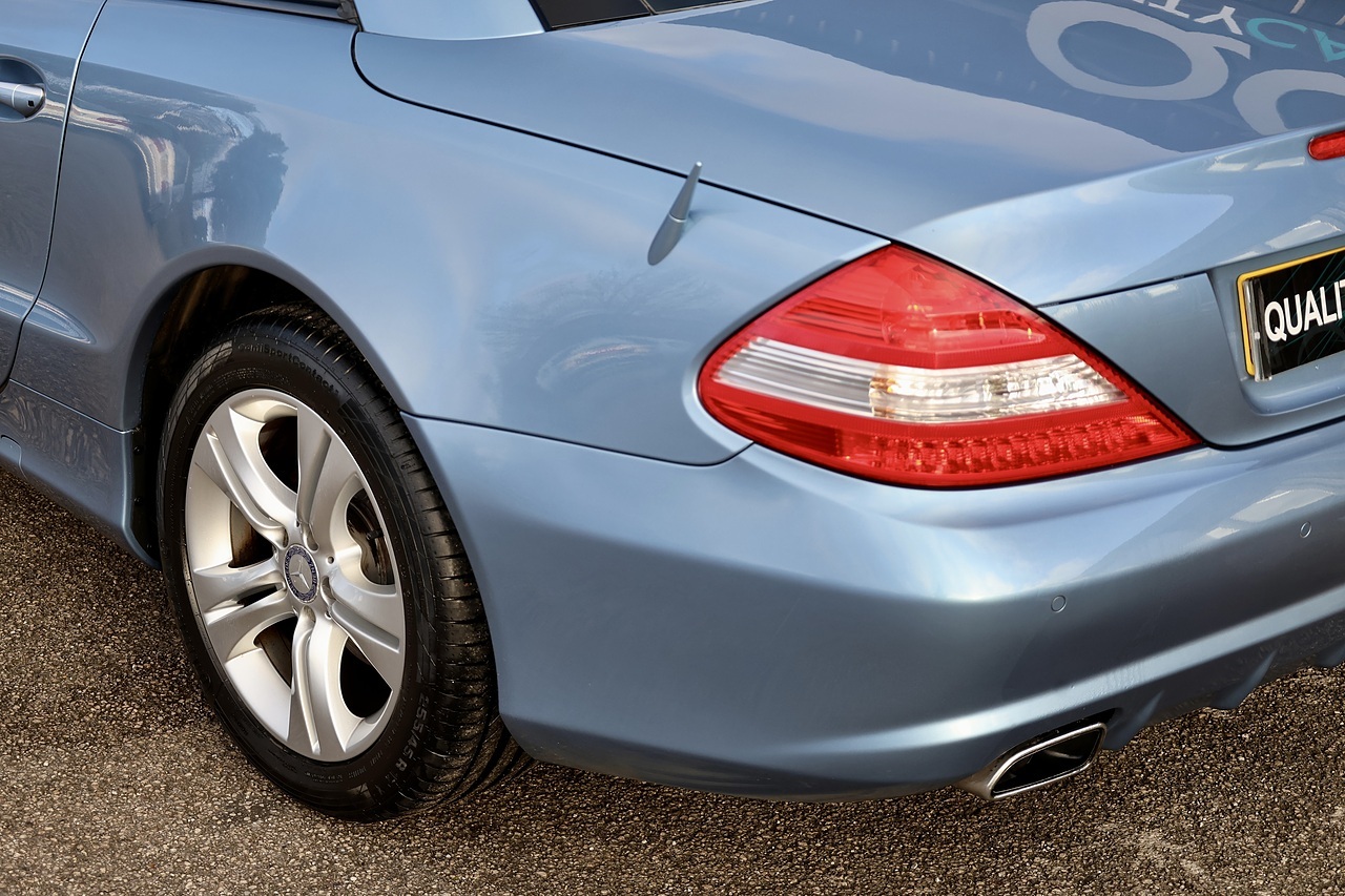 Mercedes-Benz SL 350 SL 350 Convertible 3.5 Automatic Petrol - Large 34