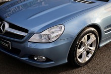 Mercedes-Benz SL 350 SL 350 Convertible 3.5 Automatic Petrol - Thumb 31