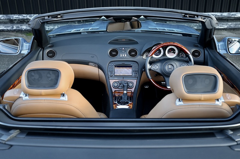 Mercedes-Benz SL 350 SL 350 Convertible 3.5 Automatic Petrol Image 39