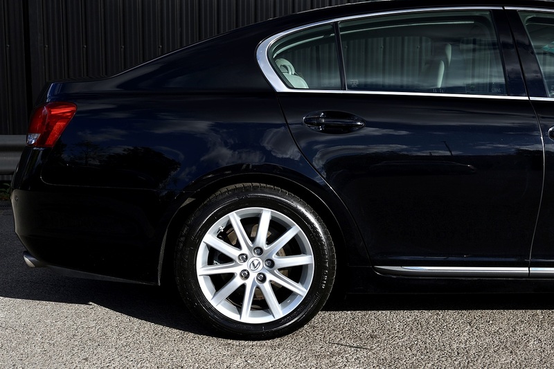 Lexus GS 300 SE 1 Former Keeper + 16 Lexus Main Dealer Services + Previously Sold by Ourselves Image 22