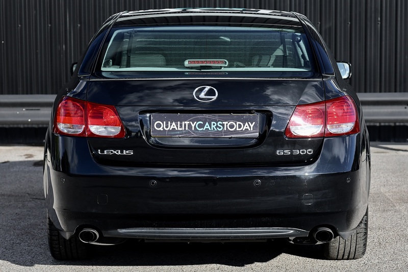 Lexus GS 300 SE 1 Former Keeper + 16 Lexus Main Dealer Services + Previously Sold by Ourselves Image 4