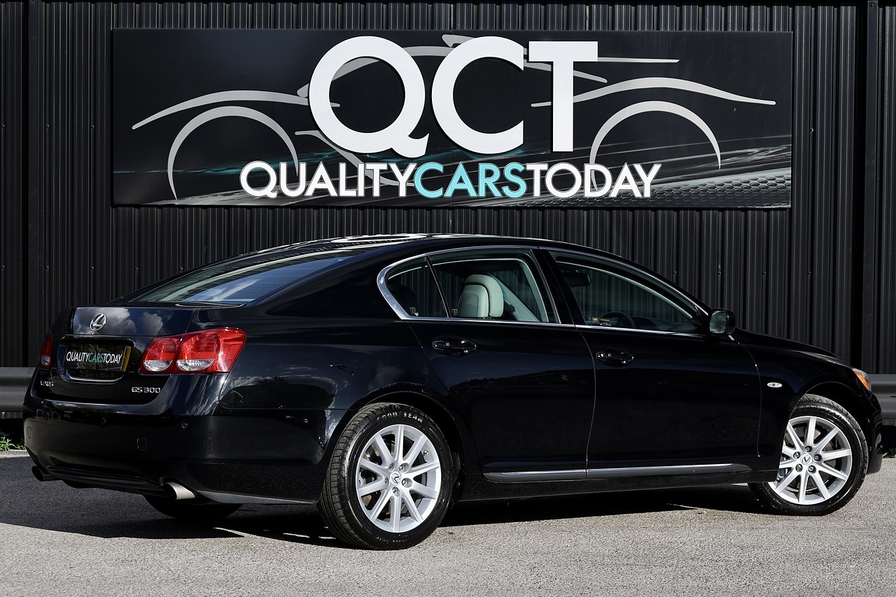 Lexus GS 300 SE 1 Former Keeper + 16 Lexus Main Dealer Services + Previously Sold by Ourselves - Large 11