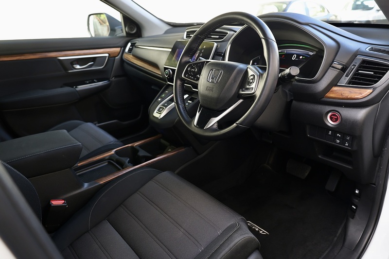 Honda CR-V 2.0 Hybrid SE 2 Former Keepers + Full Main Dealer History Image 9
