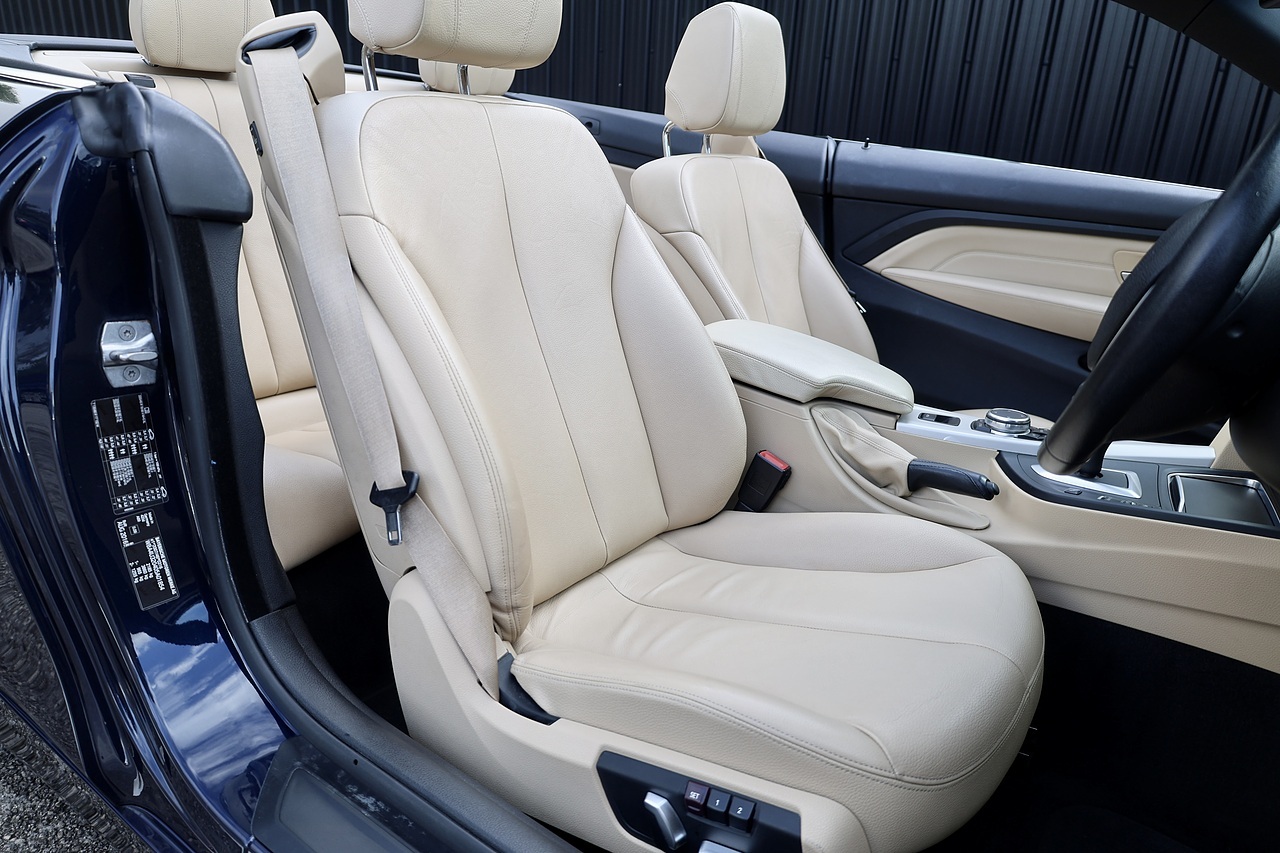 BMW 420d SE Convertible BMW Pro Nav + Euro 6 + £35 RFL - Large 11