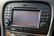 Mercedes-Benz SL 350 2 Former Keepers + Full Service History + AMG Styling + Sport Pack + Pano Roof - Thumb 7