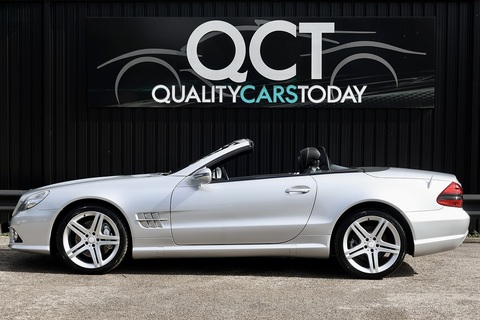 2 Former Keepers + Full Service History + AMG Styling + Sport Pack + Pano Roof