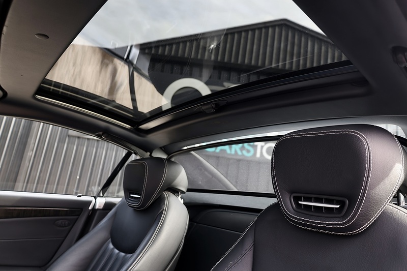 Mercedes-Benz SL 350 2 Former Keepers + Full Service History + AMG Styling + Sport Pack + Pano Roof Image 16