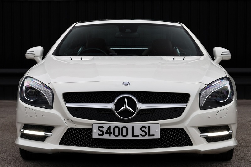 Mercedes-Benz SL 400 AMG Sport 1 Lady Owner + Pano Roof + Harmon Kardon + AirScarf Image 3