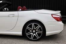Mercedes-Benz SL 400 AMG Sport 1 Lady Owner + Pano Roof + Harmon Kardon + AirScarf - Thumb 30
